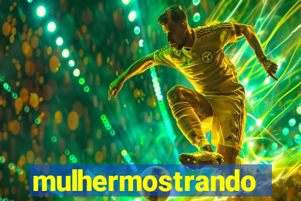 mulhermostrandoopeito